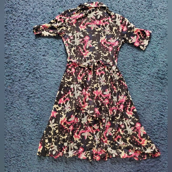 Diane Von Furstenberg Jessica 100% Silk Purple and Black Floral Midi Dress Size4 - Picture 7 of 7